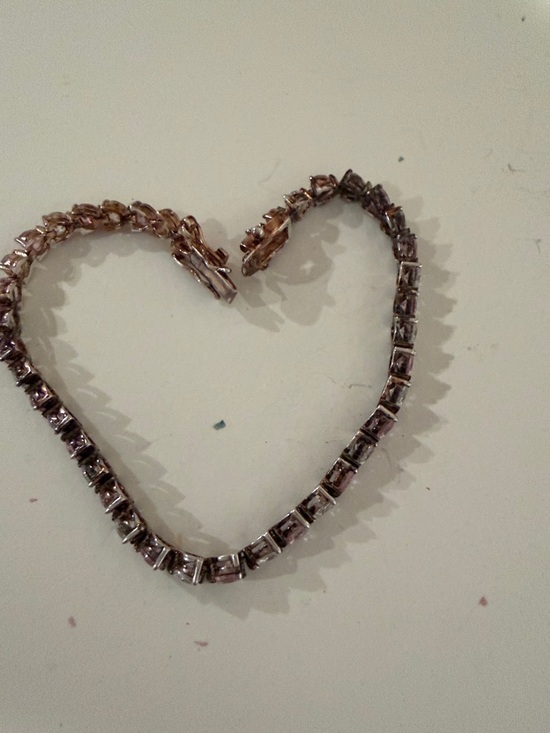 Jewelry - Elegant Heart shaped
Pink and Clear Stone
Tennis Bracelet -